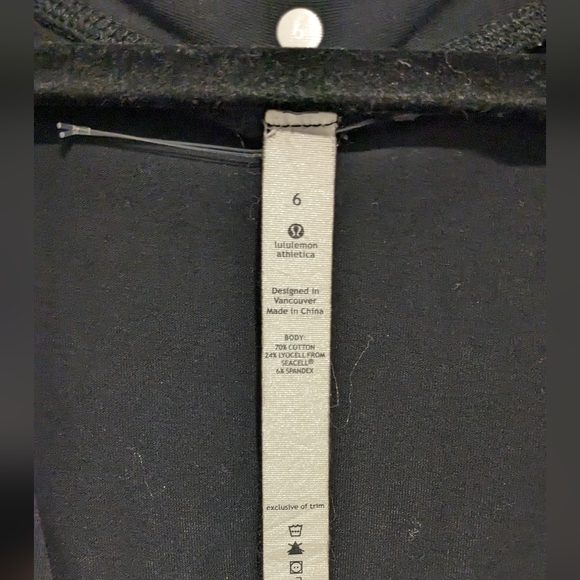 (233) Lululemon Namaste Wrap Cover Up - Picture 5 of 6